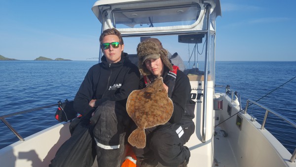 Casper med fin Rödspätta!