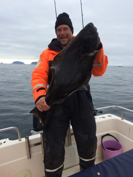 Niclas med en fin flundra på 90 cm