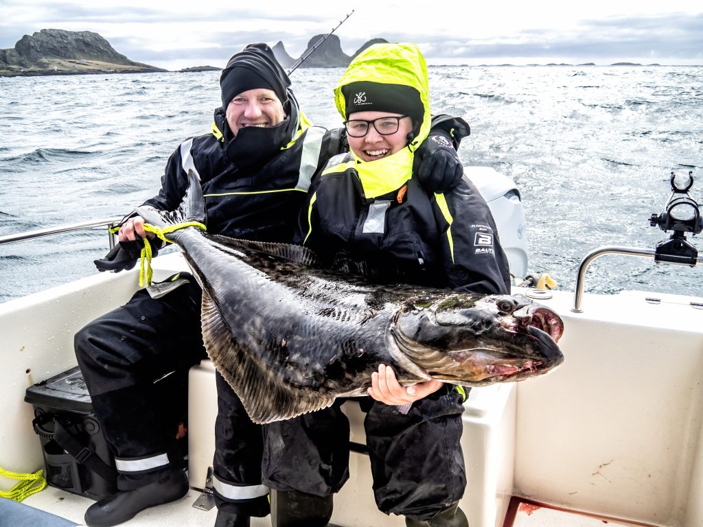 Theos 133cm hälleflundra