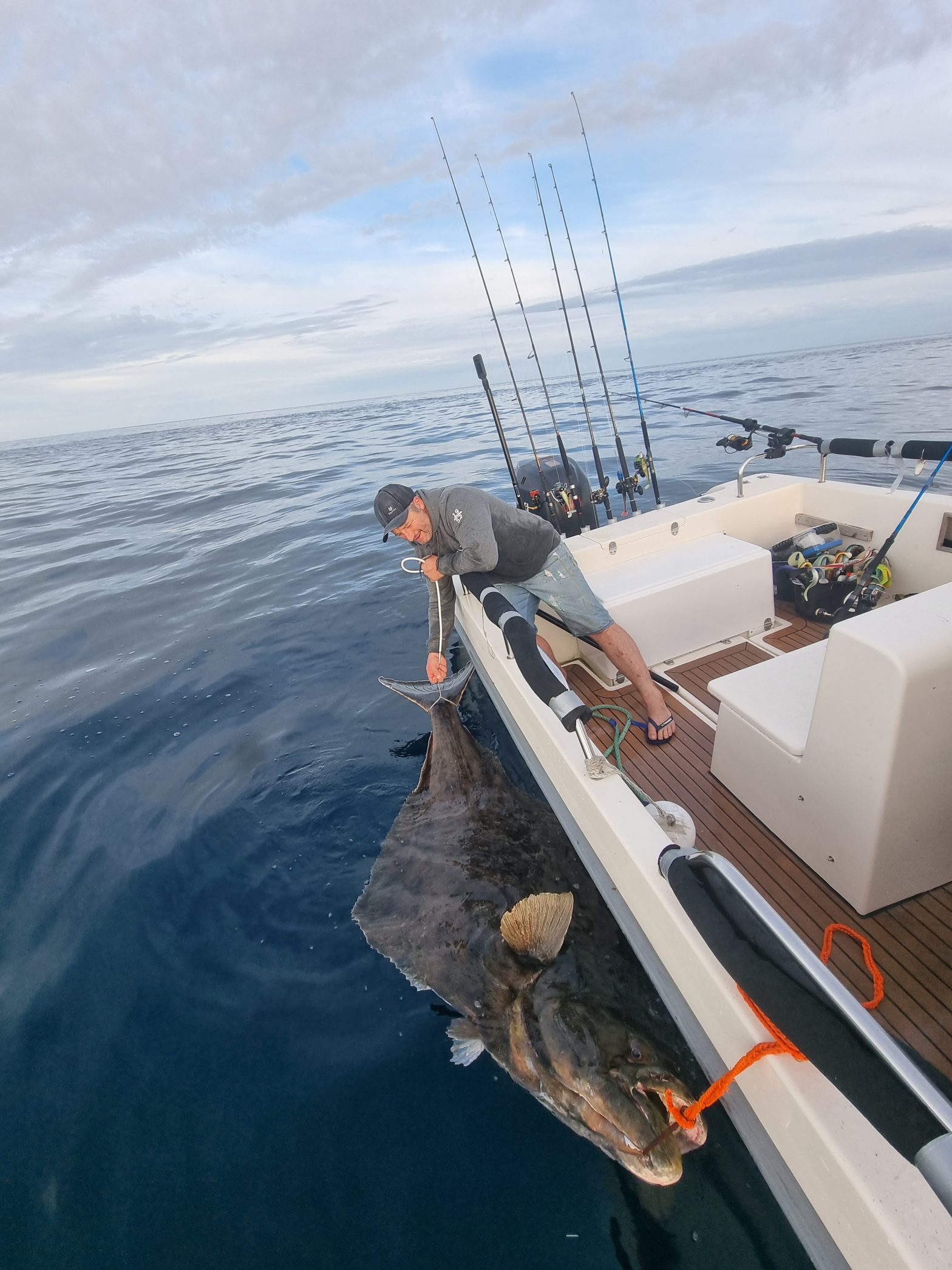Sylvain embarks on an epic journey, hooking his first-ever Halibut, an astonishing 205 cm giant that could be the biggest Atlantic Halibut of his life.