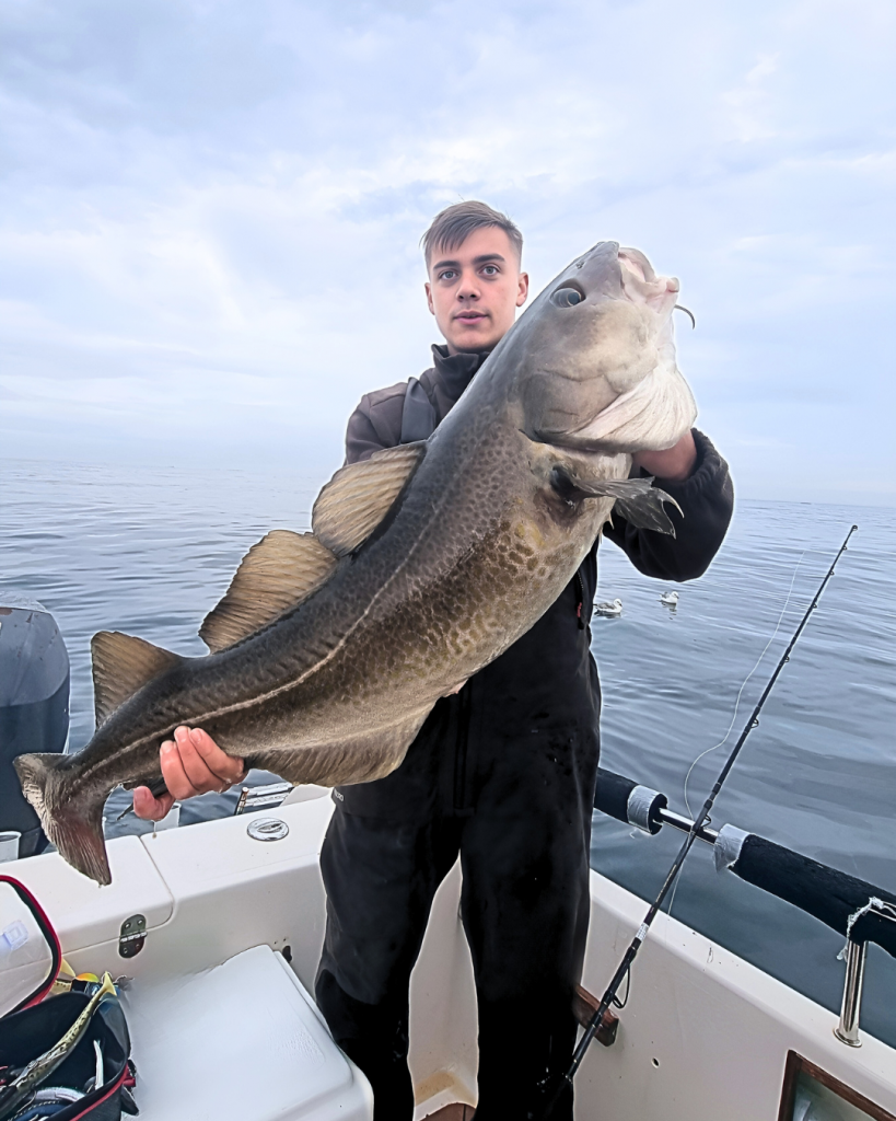 located on one of the archipelago's most isolated islands, offers a unique experience for summer cod fishing. July and August are a very underrated cod fishing period, as most of the fishermen dream about the mighty “Skrei”.